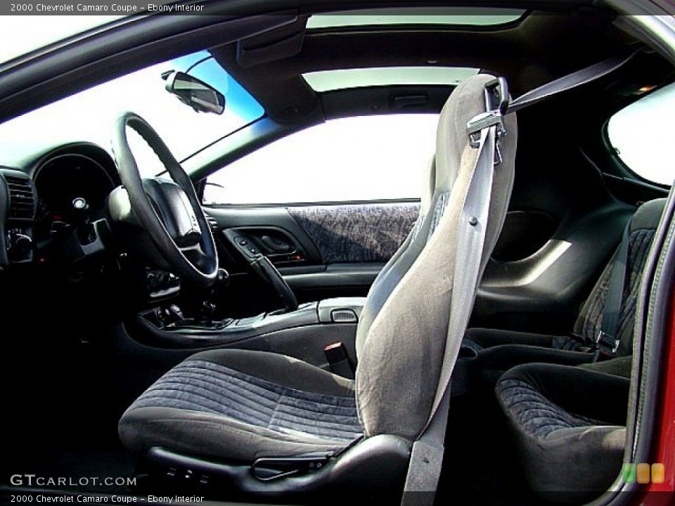 Ebony Interior Photo for the 2000 Chevrolet Camaro Coupe #54789228