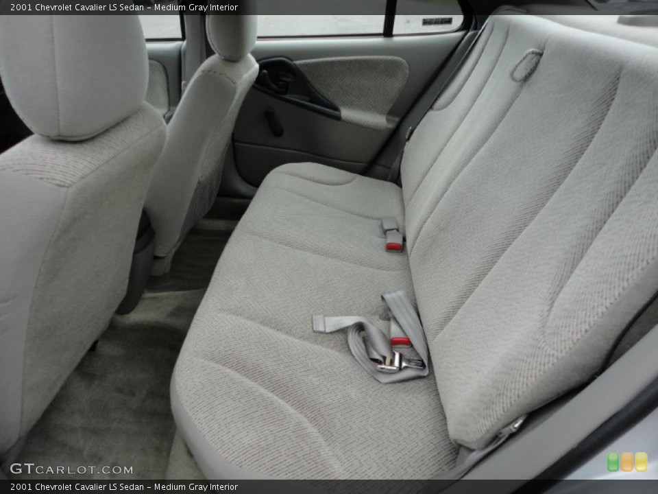 Medium Gray 2001 Chevrolet Cavalier Interiors