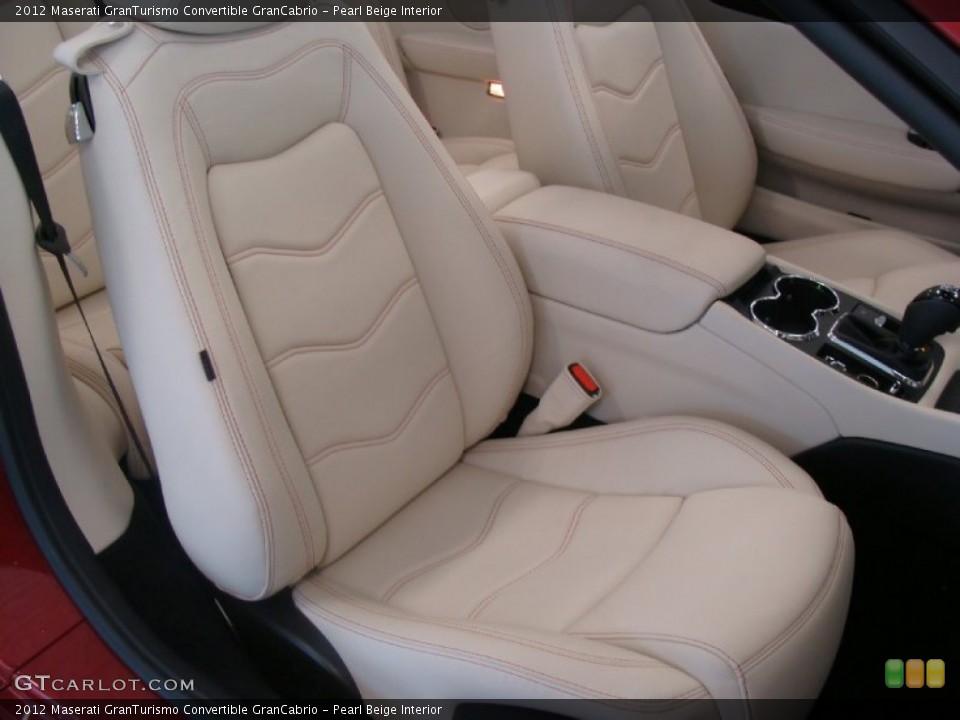 Pearl Beige Interior Photo for the 2012 Maserati GranTurismo Convertible GranCabrio #54801850