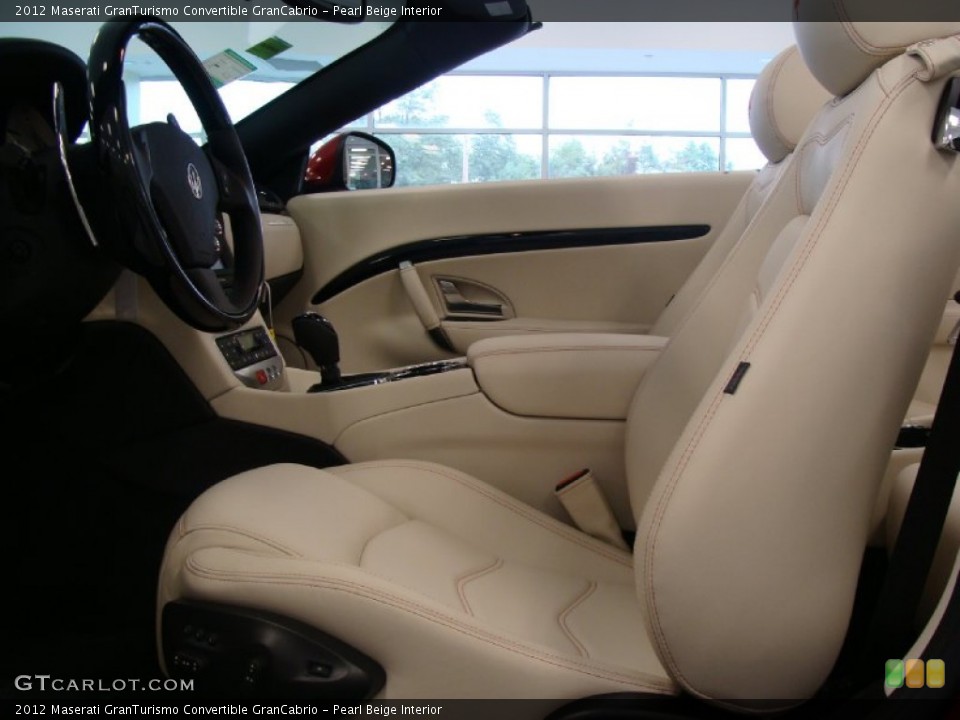 Pearl Beige Interior Photo for the 2012 Maserati GranTurismo Convertible GranCabrio #54801876