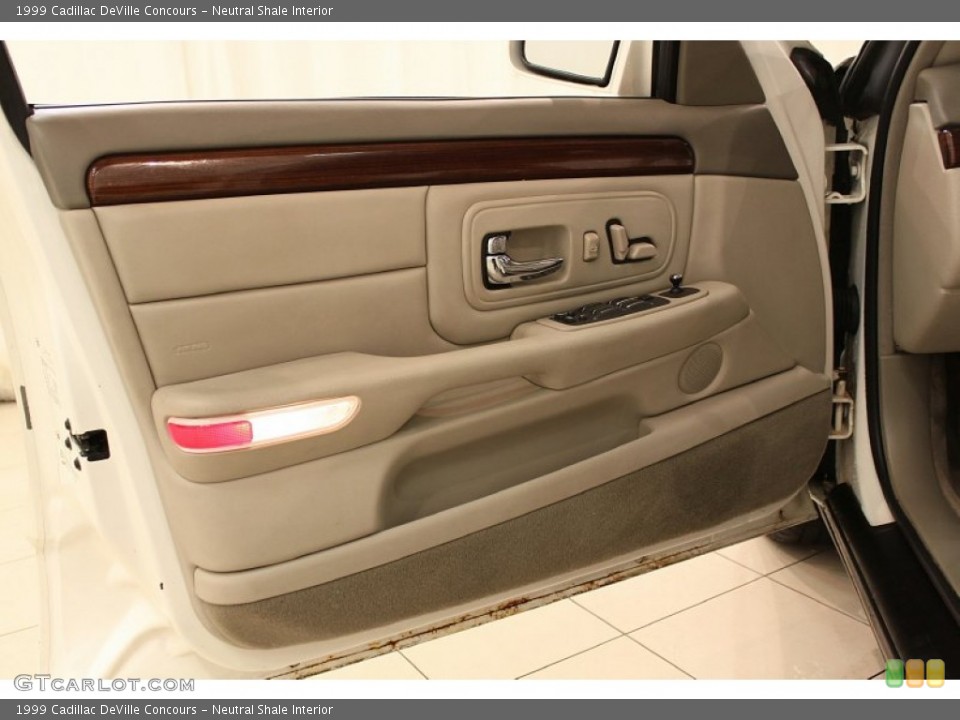 Neutral Shale Interior Door Panel for the 1999 Cadillac DeVille Concours #54838042