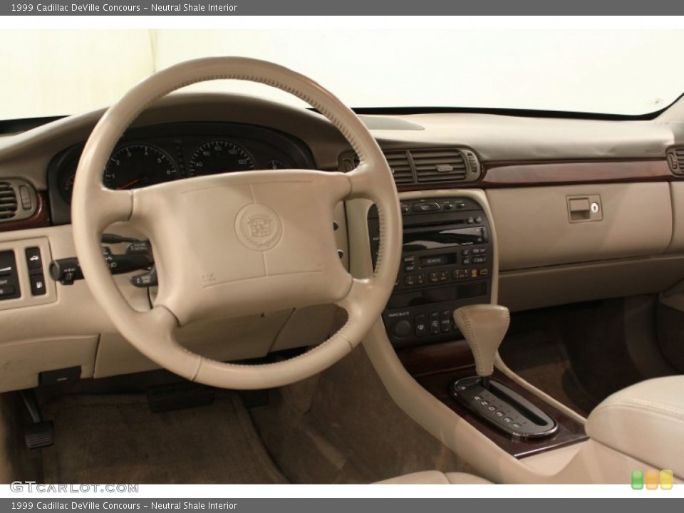 Neutral Shale Interior Dashboard for the 1999 Cadillac DeVille Concours #54838081
