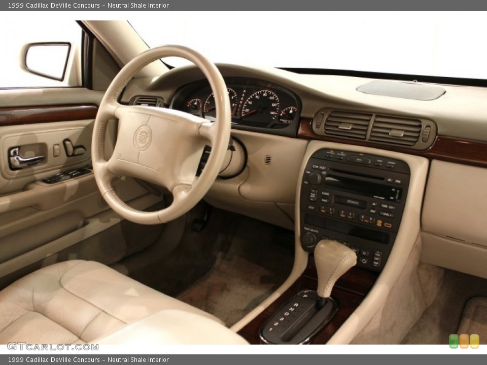 Neutral Shale Interior Dashboard for the 1999 Cadillac DeVille Concours #54838130