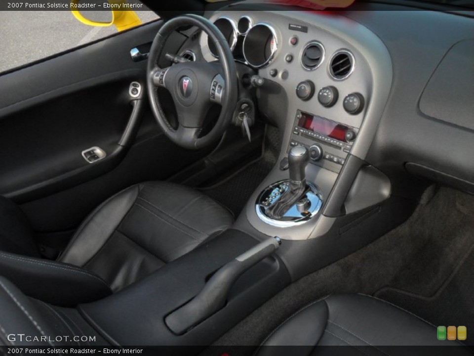 Ebony Interior Dashboard for the 2007 Pontiac Solstice Roadster #54840637