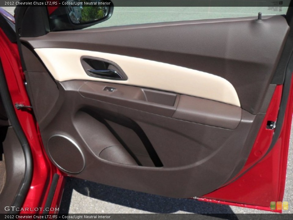 Cocoa/Light Neutral Interior Door Panel for the 2012 Chevrolet Cruze LTZ/RS #54842791