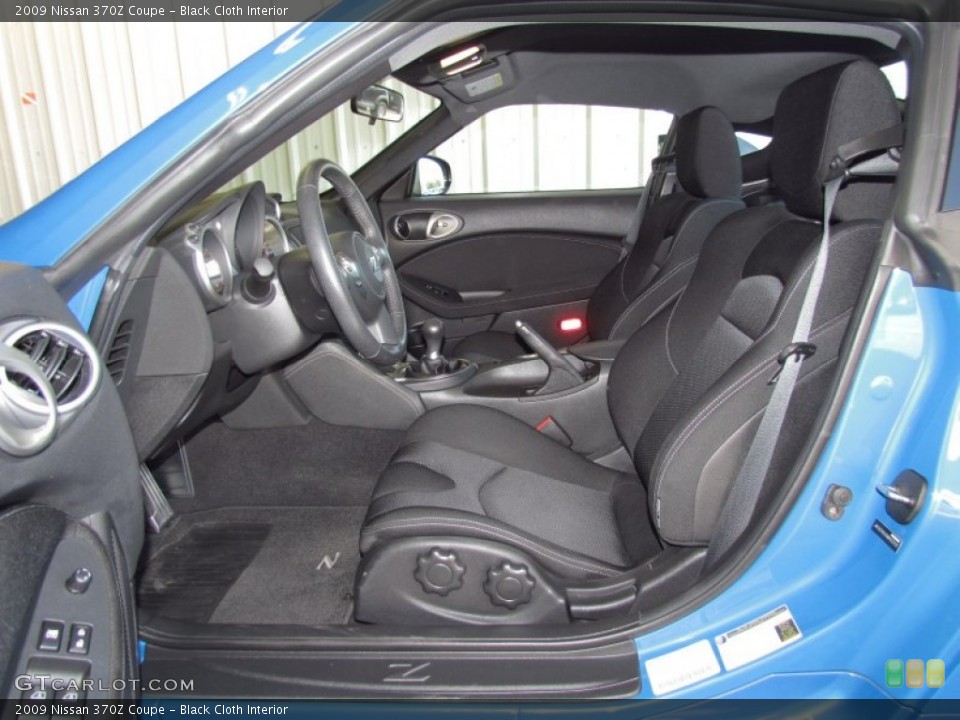 Black Cloth Interior Photo for the 2009 Nissan 370Z Coupe #54858568