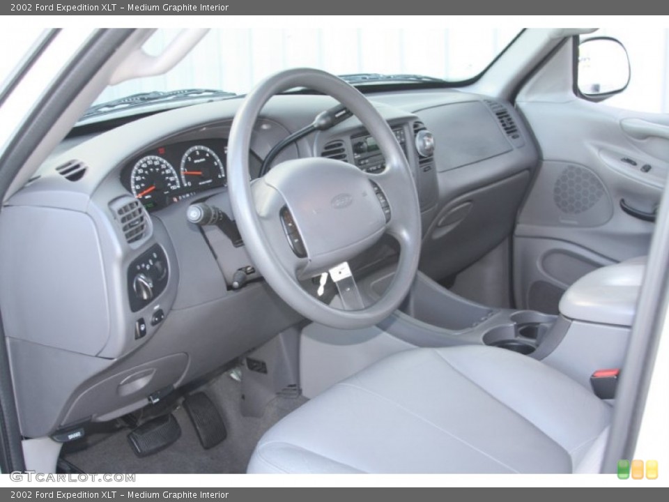 Medium Graphite Interior Photo for the 2002 Ford Expedition XLT #54869800