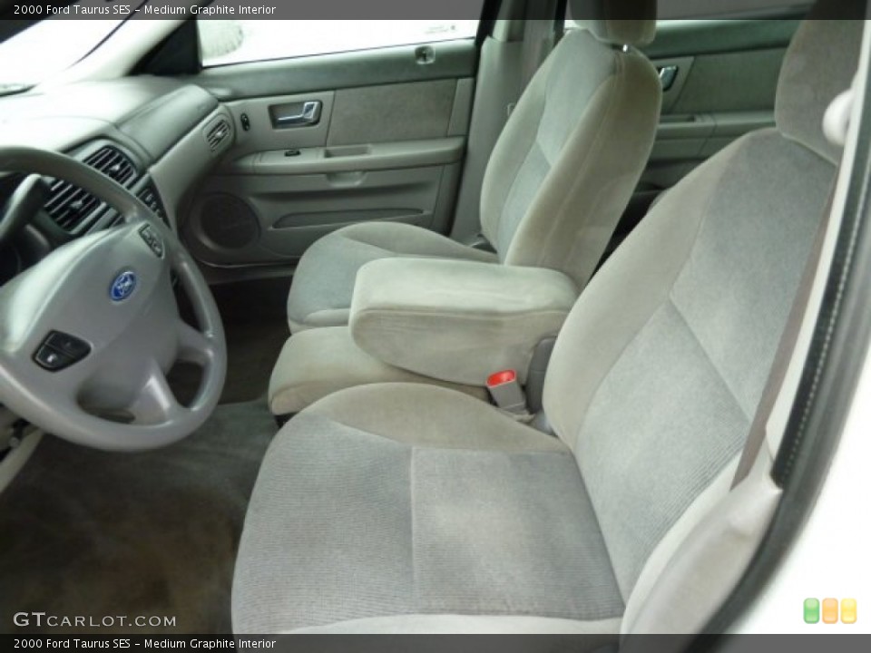 Medium Graphite Interior Photo for the 2000 Ford Taurus SES #54881406