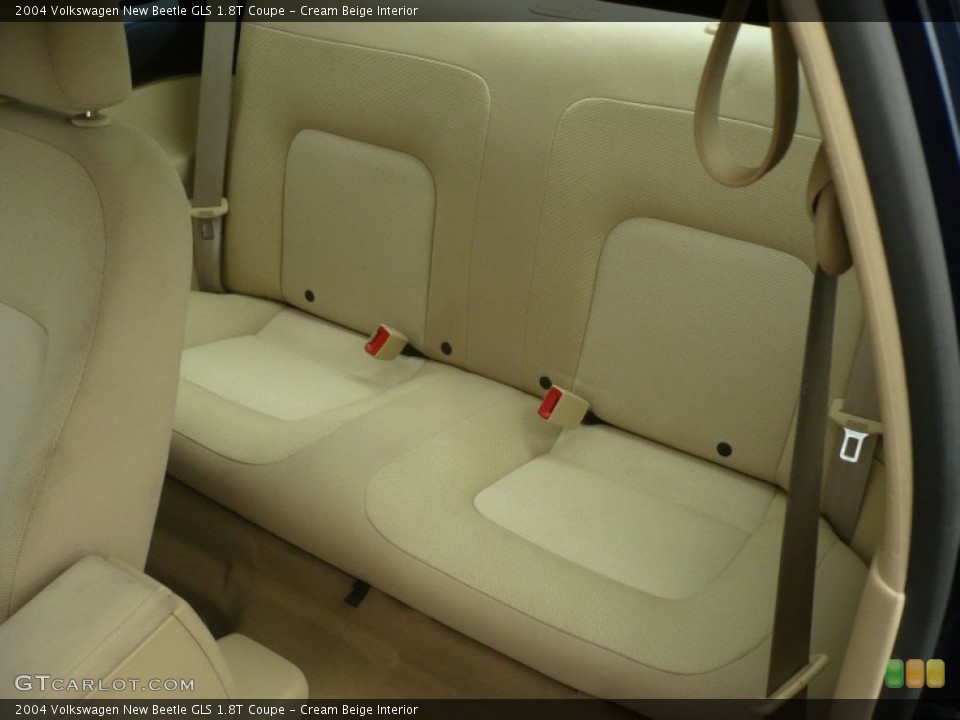 Cream Beige Interior Photo for the 2004 Volkswagen New Beetle GLS 1.8T Coupe #54892606