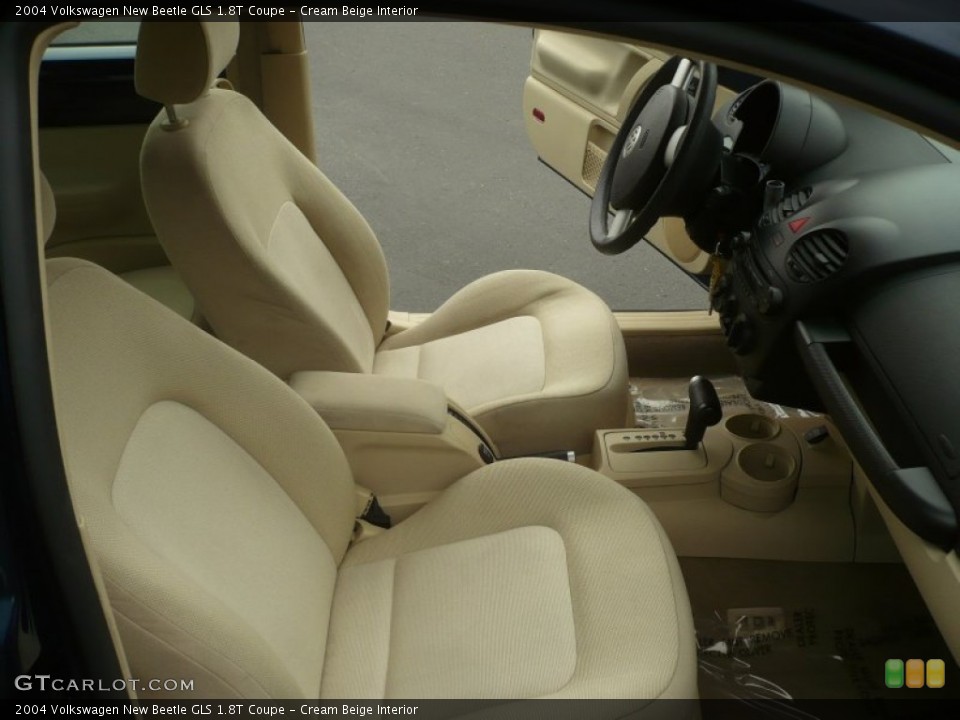 Cream Beige Interior Photo for the 2004 Volkswagen New Beetle GLS 1.8T Coupe #54892630