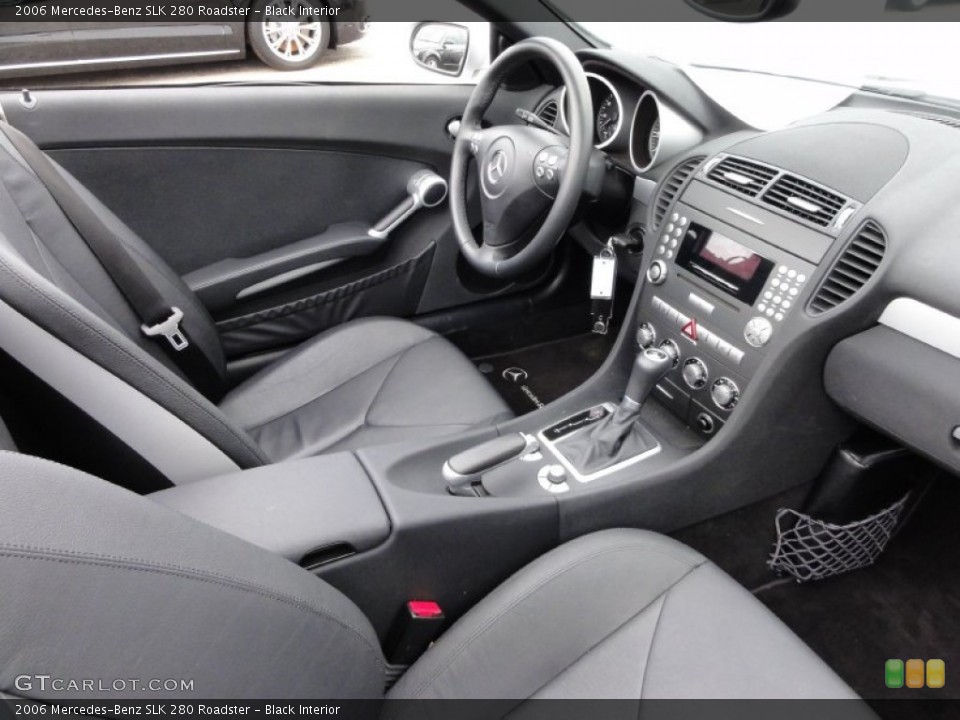 Black Interior Photo for the 2006 Mercedes-Benz SLK 280 Roadster #54896503