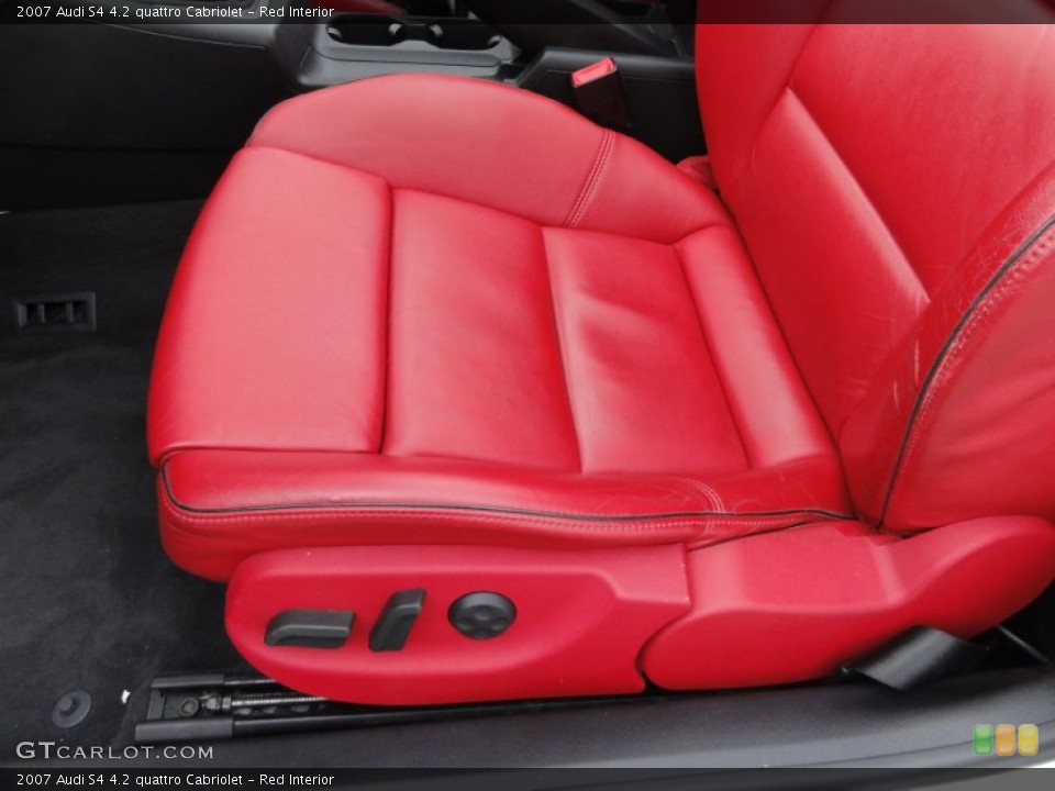 Red Interior Photo for the 2007 Audi S4 4.2 quattro Cabriolet #54897425