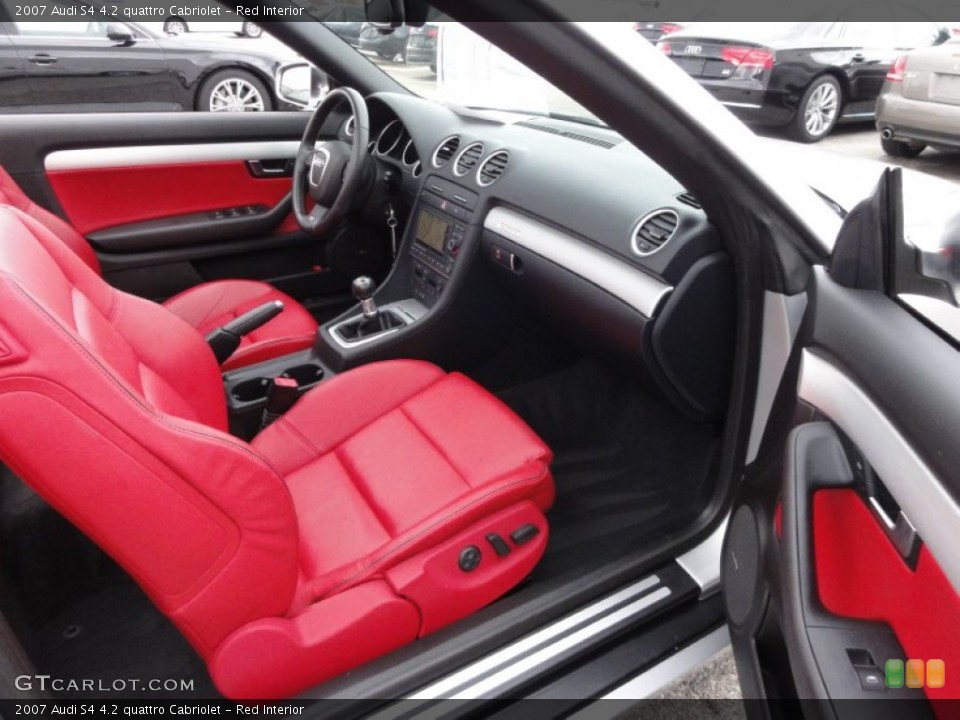 Red Interior Photo for the 2007 Audi S4 4.2 quattro Cabriolet #54897443