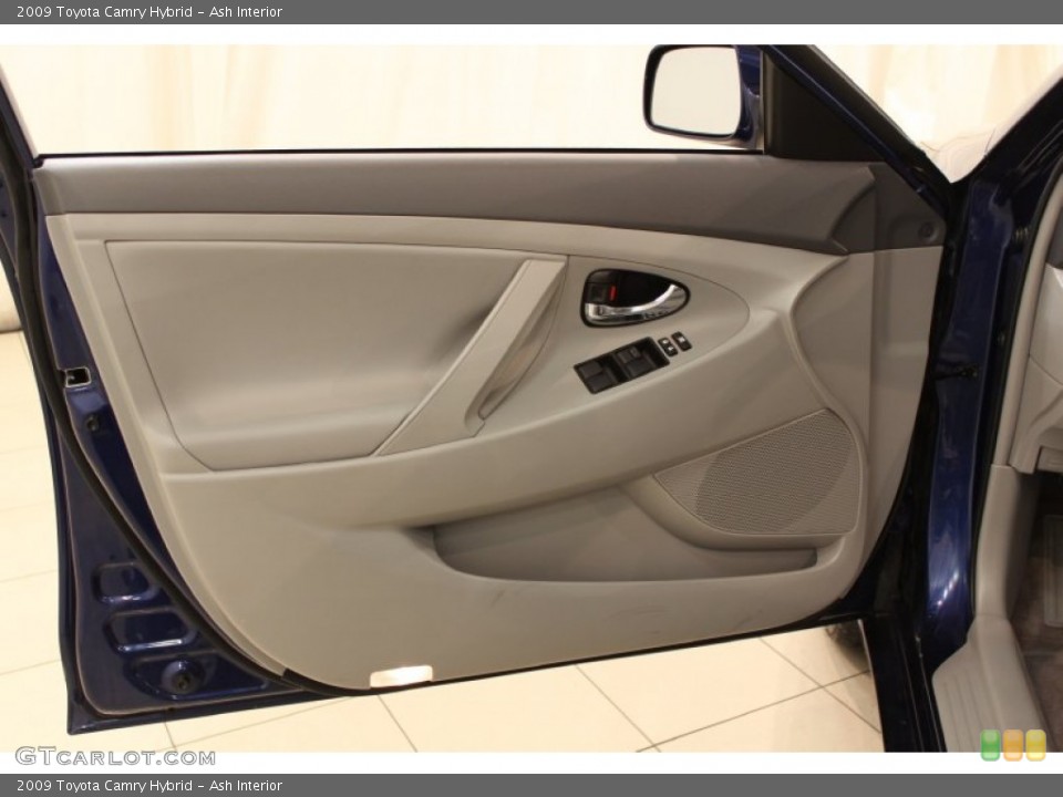 Ash Interior Door Panel for the 2009 Toyota Camry Hybrid #54899087