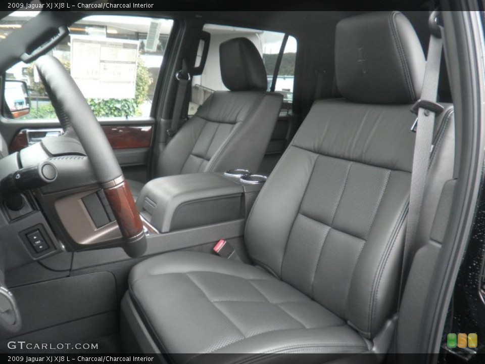 Charcoal/Charcoal Interior Photo for the 2009 Jaguar XJ XJ8 L #54906938