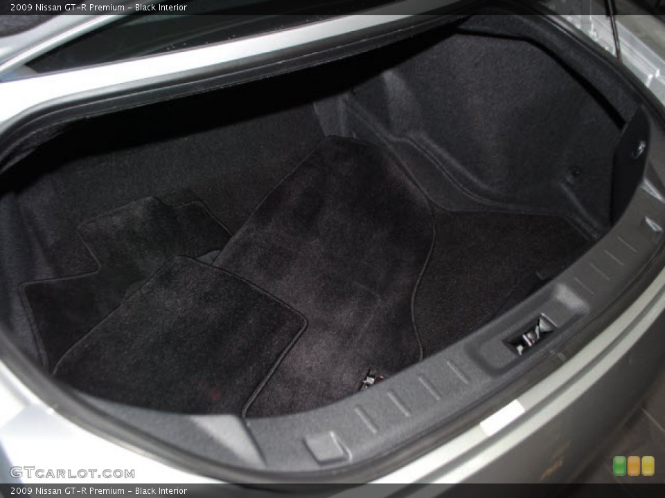 Black Interior Trunk for the 2009 Nissan GT-R Premium #54910442
