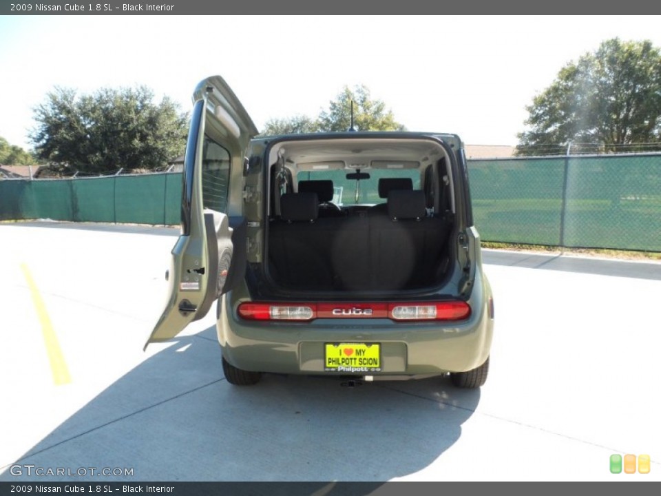Black Interior Door Panel for the 2009 Nissan Cube 1.8 SL #54911600