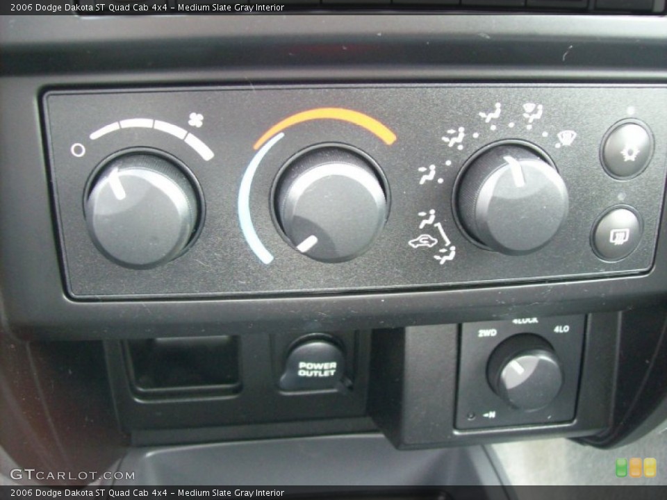 Medium Slate Gray Interior Controls for the 2006 Dodge Dakota ST Quad Cab 4x4 #54914543