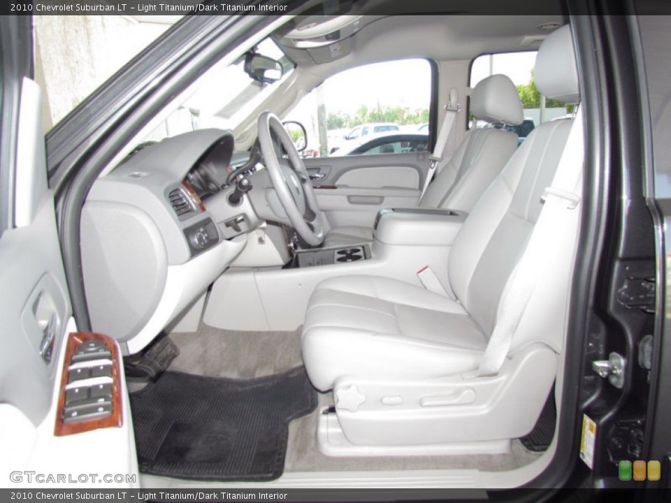 Light Titanium/Dark Titanium Interior Photo for the 2010 Chevrolet Suburban LT #54920989