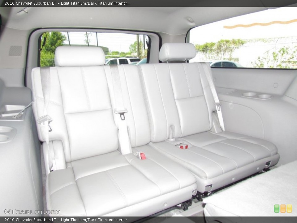 Light Titanium/Dark Titanium Interior Photo for the 2010 Chevrolet Suburban LT #54921019