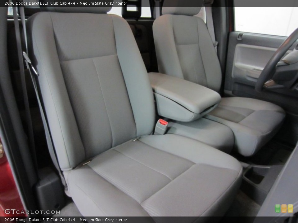 Medium Slate Gray Interior Photo for the 2006 Dodge Dakota SLT Club Cab 4x4 #54933328
