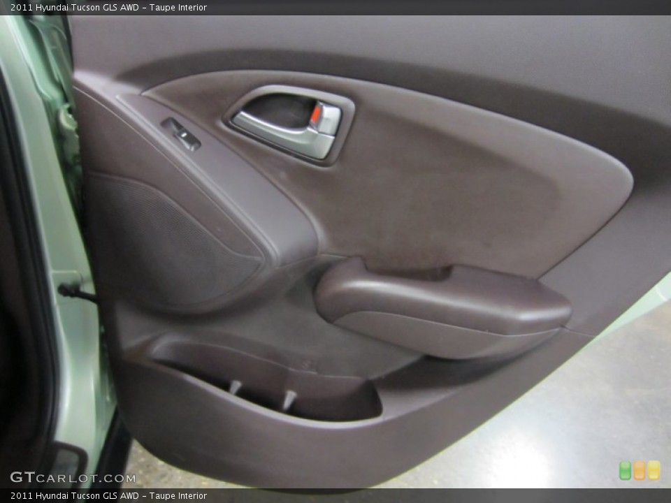 Taupe Interior Door Panel for the 2011 Hyundai Tucson GLS AWD #54933610