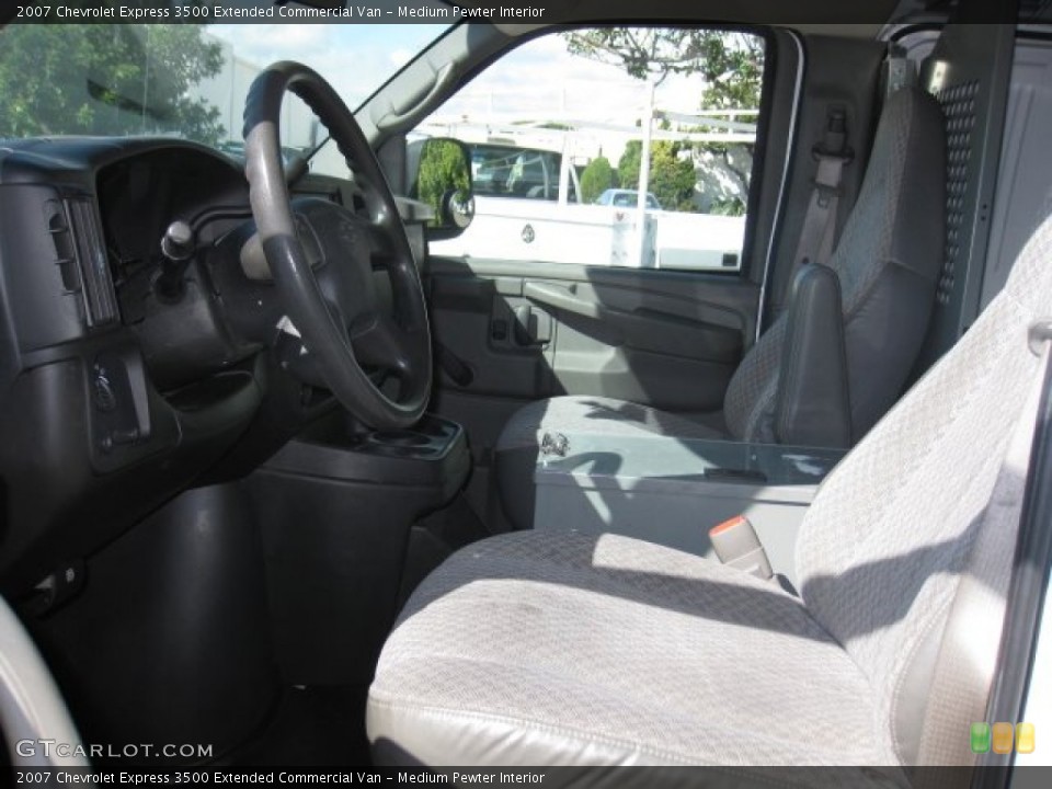 Medium Pewter Interior Photo for the 2007 Chevrolet Express 3500 Extended Commercial Van #54943850