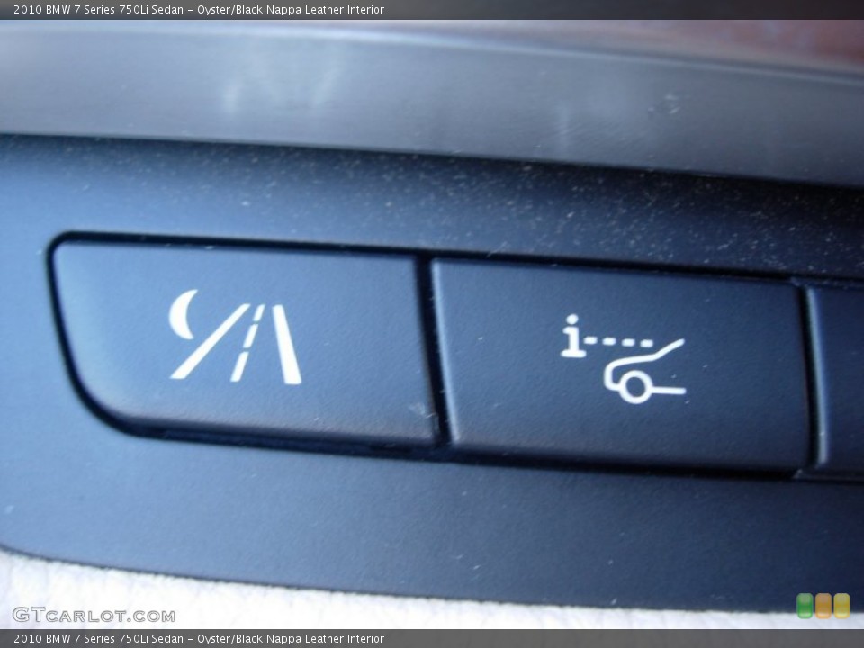 Oyster/Black Nappa Leather Interior Controls for the 2010 BMW 7 Series 750Li Sedan #54944044