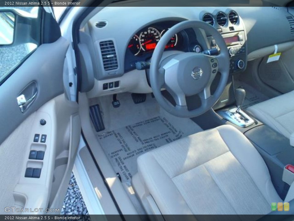 Blonde Interior Photo for the 2012 Nissan Altima 2.5 S #54956218