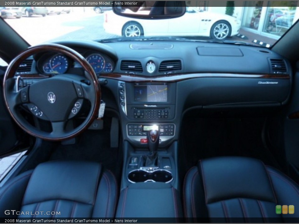 Nero Interior Dashboard for the 2008 Maserati GranTurismo  #54957136