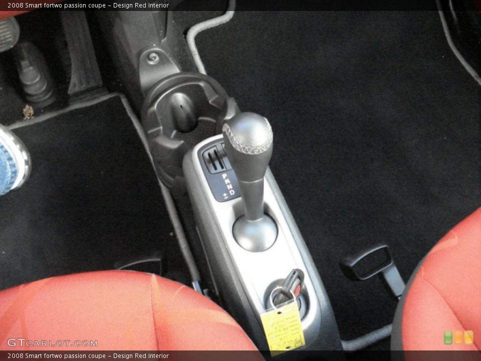 Design Red Interior Transmission for the 2008 Smart fortwo passion coupe #54968431