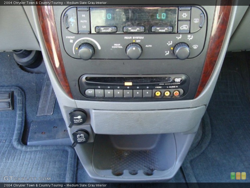 Medium Slate Gray Interior Controls for the 2004 Chrysler Town & Country Touring #54972754