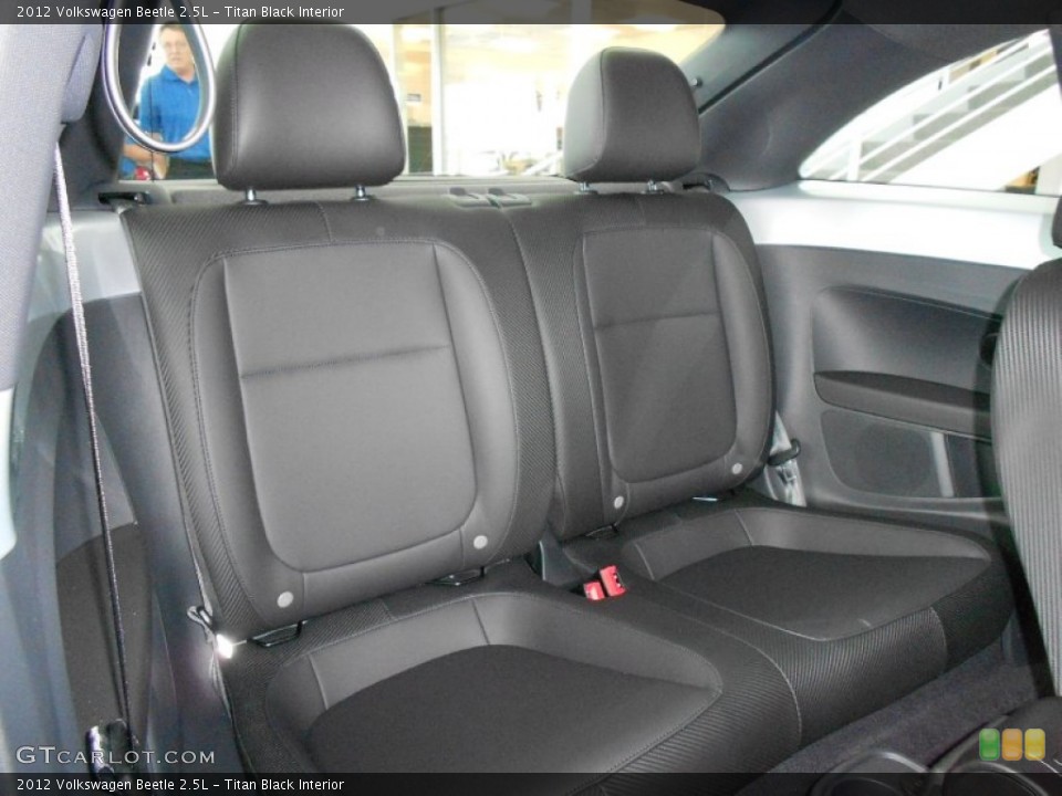 Titan Black Interior Photo for the 2012 Volkswagen Beetle 2.5L #54984169