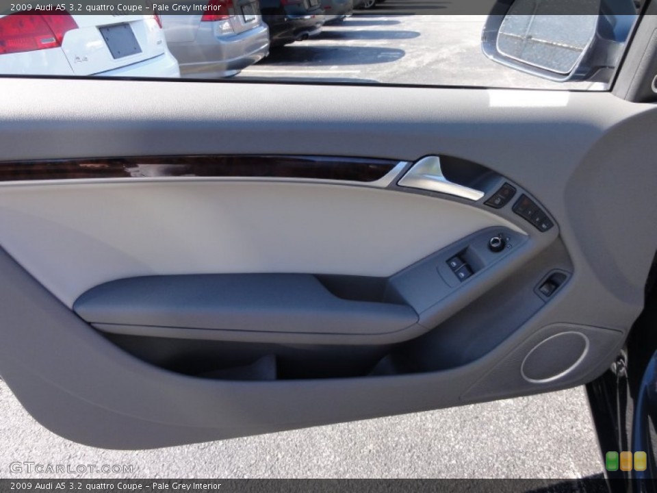 Pale Grey Interior Door Panel for the 2009 Audi A5 3.2 quattro Coupe #54992773
