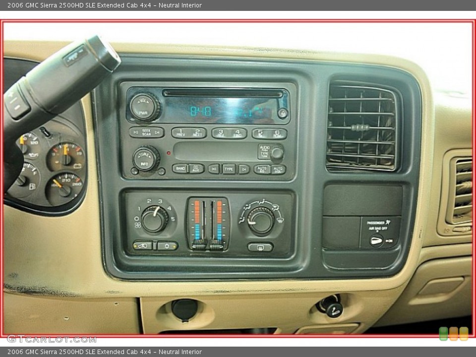 Neutral Interior Controls for the 2006 GMC Sierra 2500HD SLE Extended Cab 4x4 #54997360