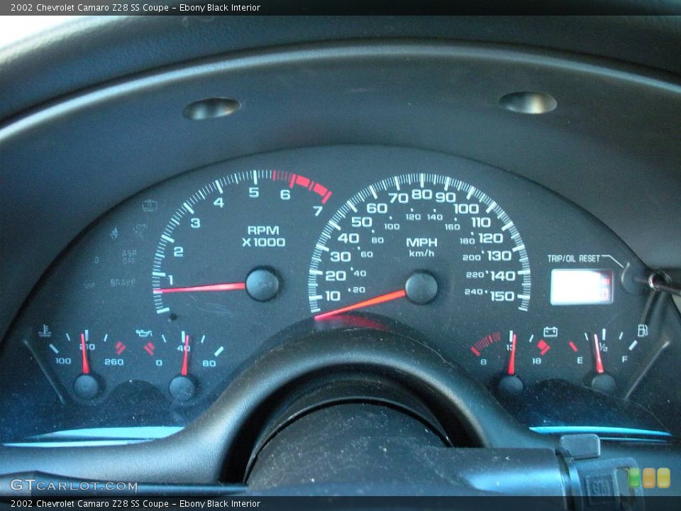 Ebony Black Interior Gauges for the 2002 Chevrolet Camaro Z28 SS Coupe #549976