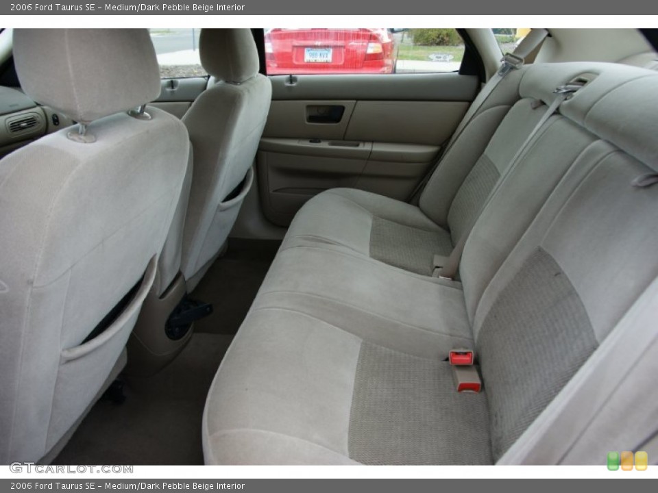 Medium/Dark Pebble Beige Interior Photo for the 2006 Ford Taurus SE #54997924