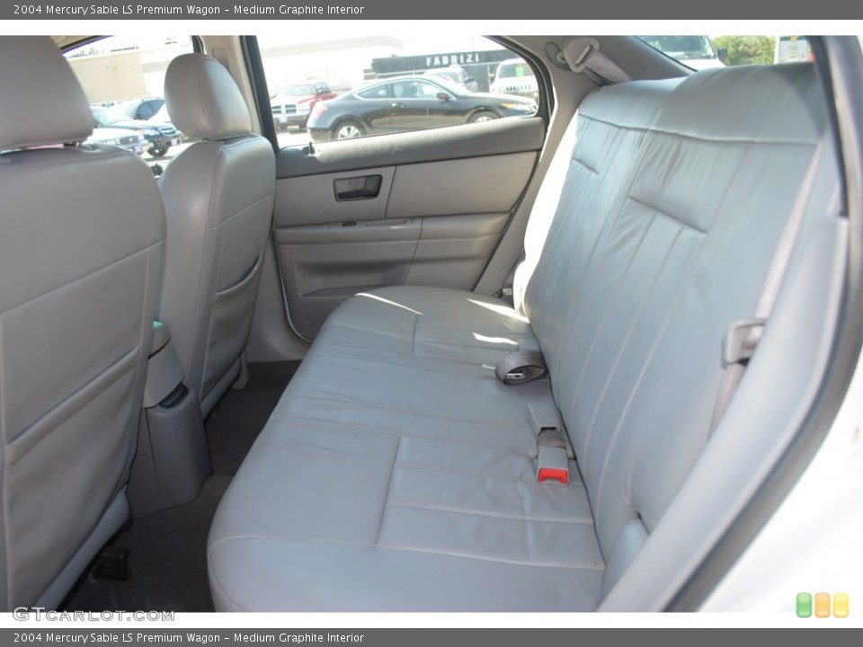 Medium Graphite Interior Photo for the 2004 Mercury Sable LS Premium Wagon #55007143