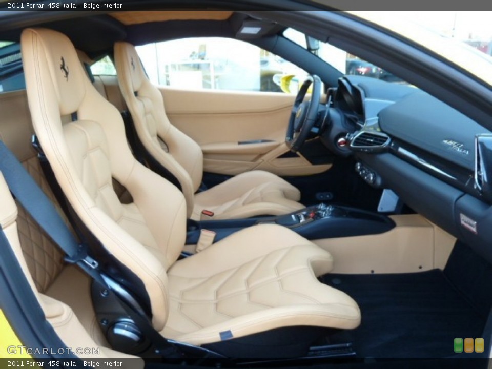 Beige Interior Photo for the 2011 Ferrari 458 Italia #55010651