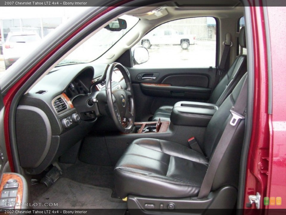 Ebony Interior Photo for the 2007 Chevrolet Tahoe LTZ 4x4 #55015982
