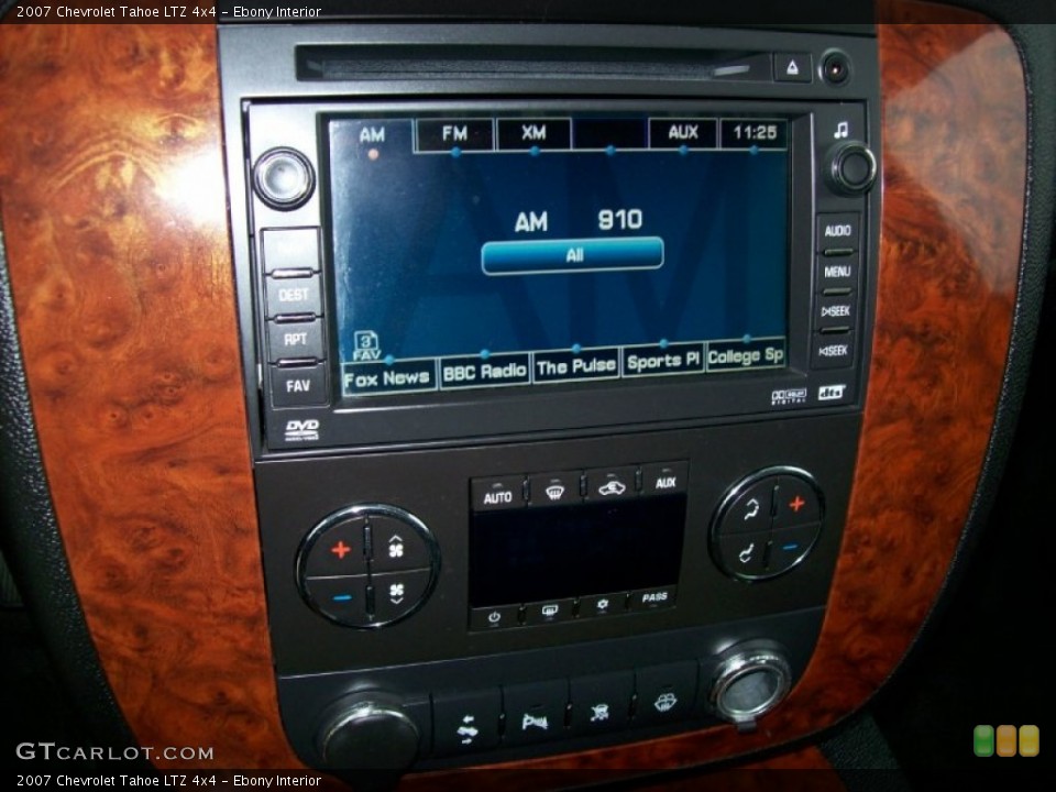 Ebony Interior Controls for the 2007 Chevrolet Tahoe LTZ 4x4 #55016012
