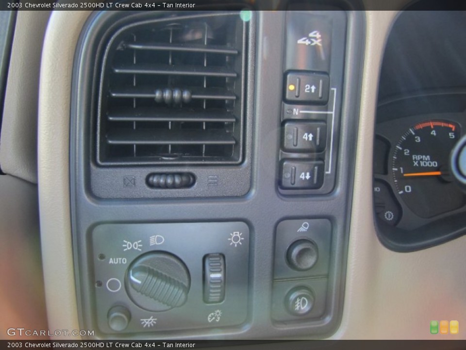 Tan Interior Controls for the 2003 Chevrolet Silverado 2500HD LT Crew Cab 4x4 #55016771