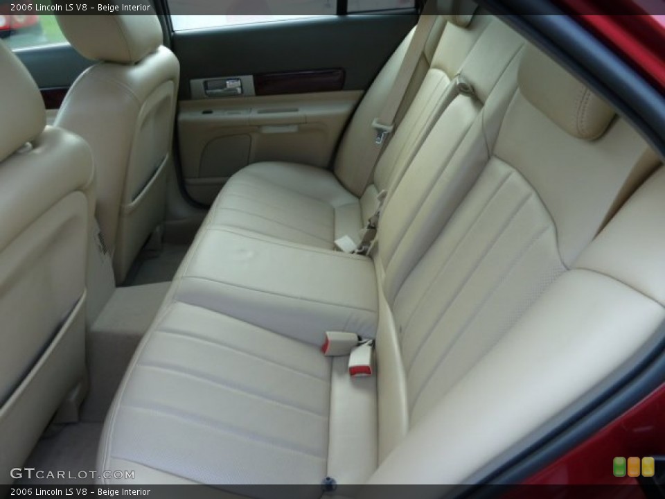 Beige Interior Photo for the 2006 Lincoln LS V8 #55016808