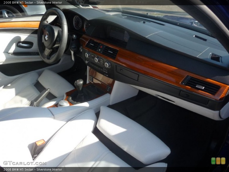 Silverstone Interior Photo for the 2008 BMW M5 Sedan #55023804