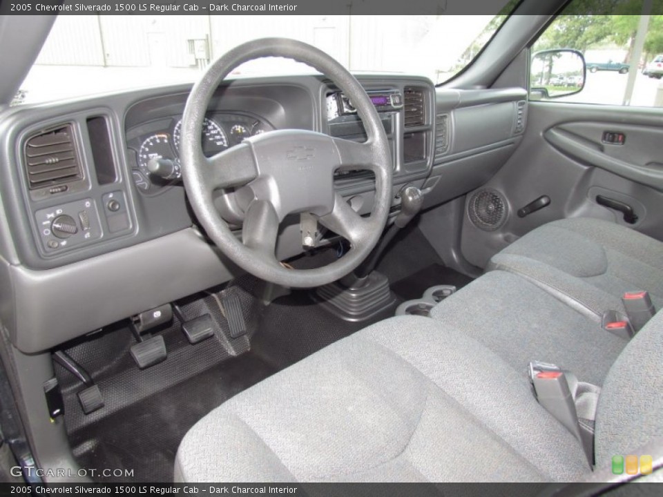 Dark Charcoal Interior Dashboard for the 2005 Chevrolet Silverado 1500 LS Regular Cab #55027185