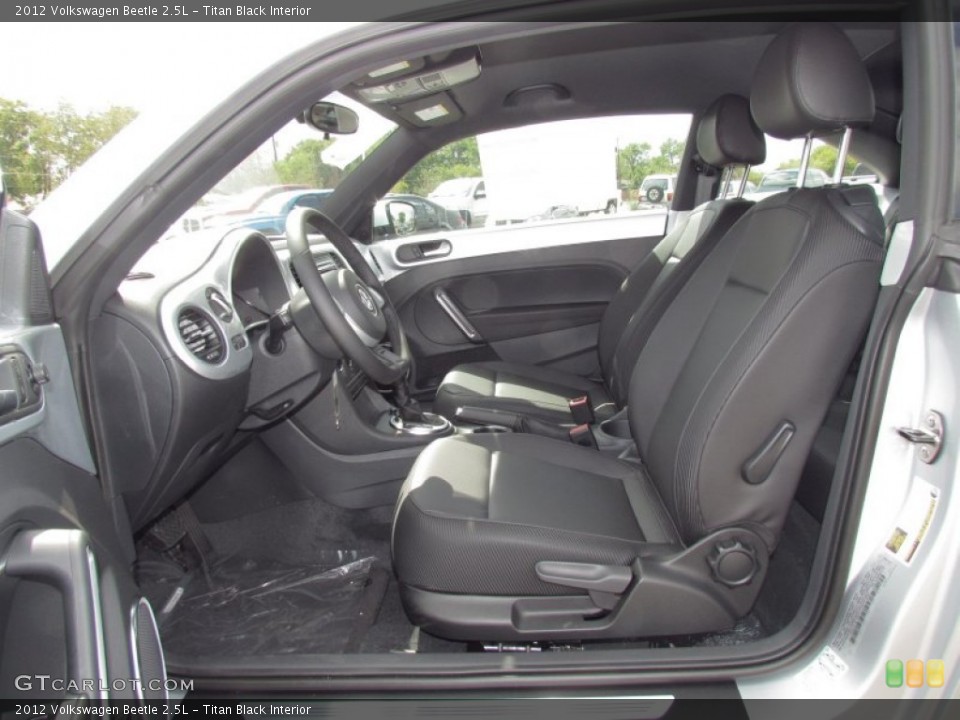 Titan Black Interior Photo for the 2012 Volkswagen Beetle 2.5L #55028376