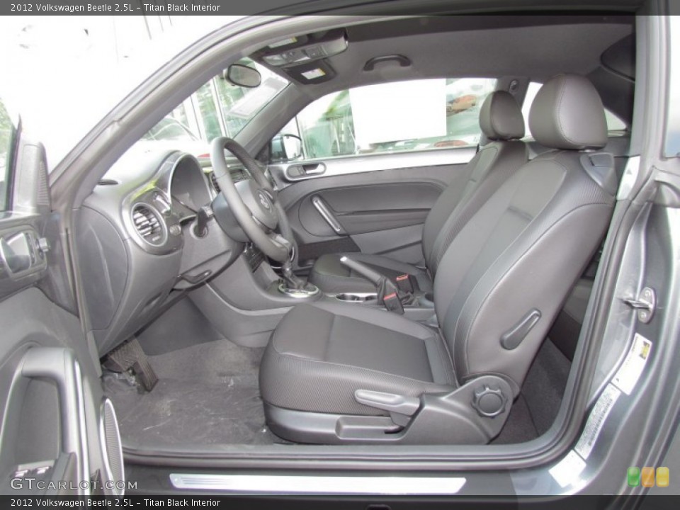 Titan Black Interior Photo for the 2012 Volkswagen Beetle 2.5L #55028538