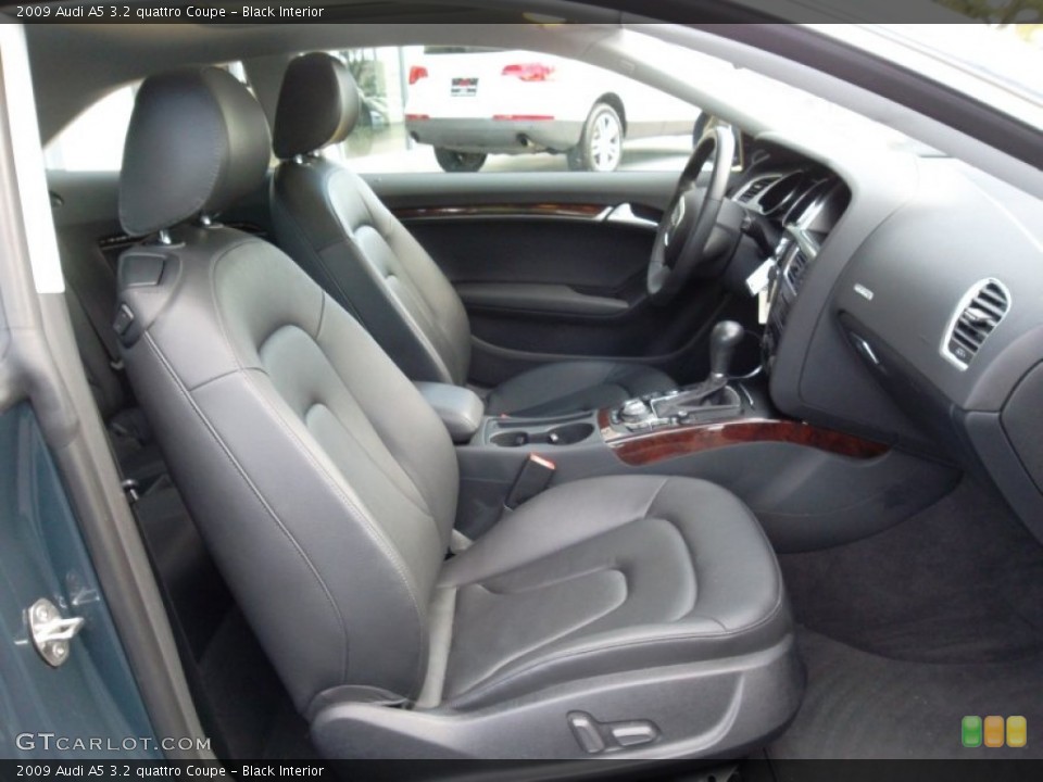 Black Interior Photo for the 2009 Audi A5 3.2 quattro Coupe #55031325