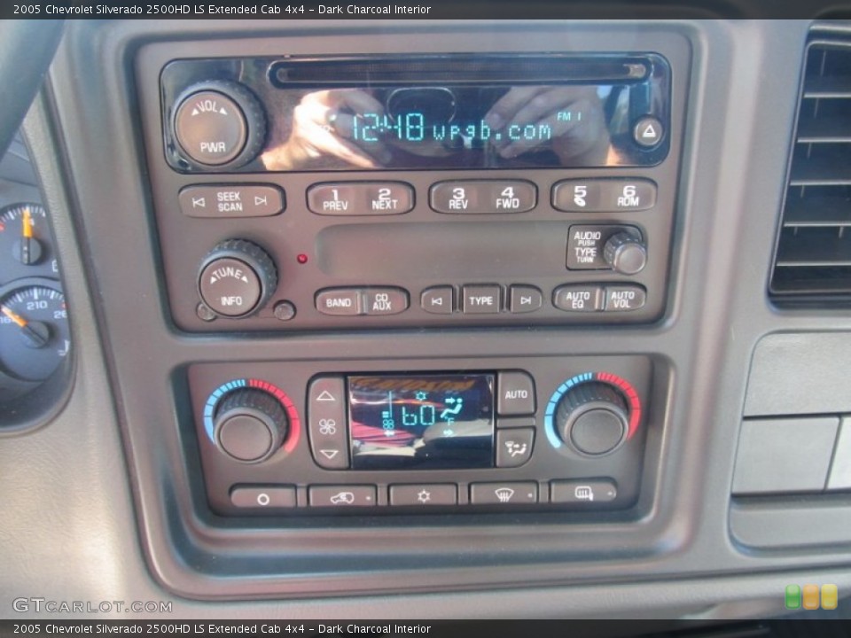 Dark Charcoal Interior Audio System for the 2005 Chevrolet Silverado 2500HD LS Extended Cab 4x4 #55035927