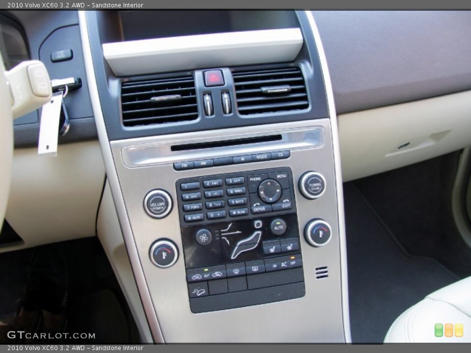 Sandstone Interior Controls for the 2010 Volvo XC60 3.2 AWD #55051386